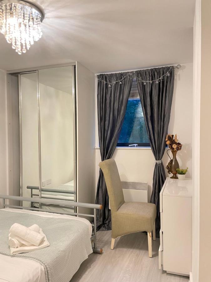 Wharf Inn Premier Apartment Central Manchester - Free Private Parking Екстер'єр фото