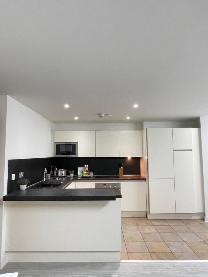 Wharf Inn Premier Apartment Central Manchester - Free Private Parking Екстер'єр фото