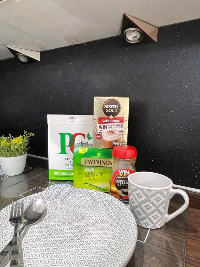 Wharf Inn Premier Apartment Central Manchester - Free Private Parking Екстер'єр фото